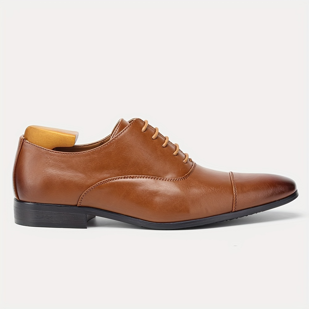 Nouveaux hommes chaussures formelles en cuir chaussures décontractées d'affaires de haute qualité hommes robe bureau chaussures de luxe mâle respirant Oxfords taille 39-46