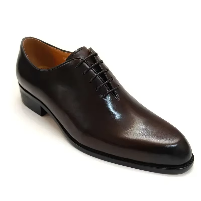 Chaussures Oxford tendance pour hommes, coupe entière, dessus en cuir de vachette de qualité supérieure, chaussures habillées basses, pour les réunions d'affaires en plein air, les fêtes et les mariages.