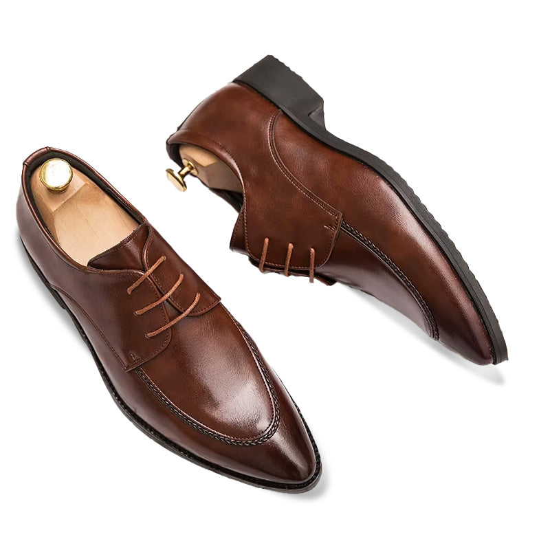 Mocassins en cuir verni pour hommes, chaussures d'affaires décontractées, chaussures formelles pointues Oxfords, robe de mariée, chaussures de Rh, nouveau modèle de mode