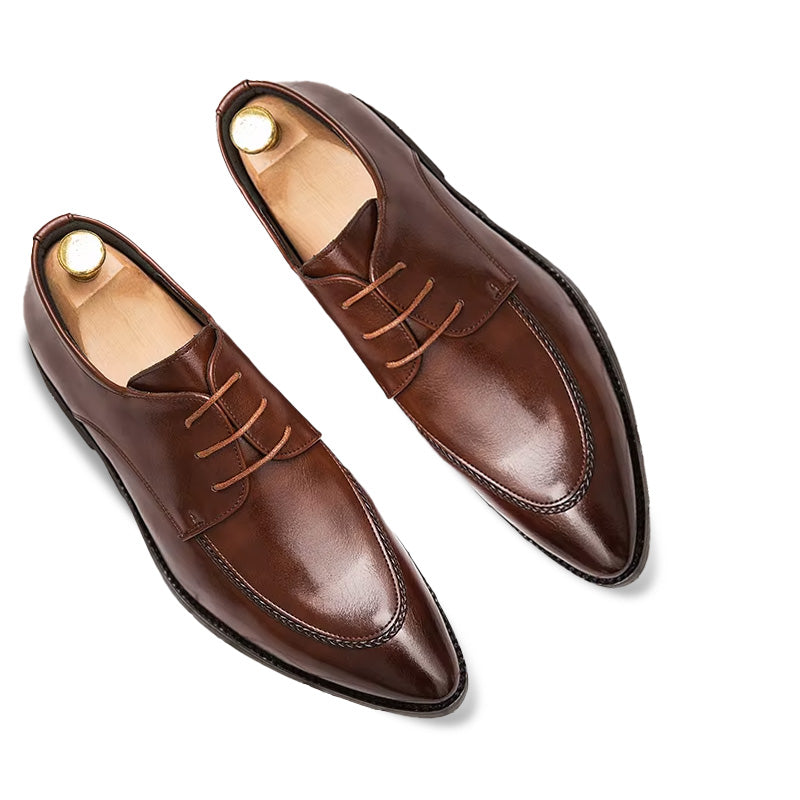Mocassins en cuir verni pour hommes, chaussures d'affaires décontractées, chaussures formelles pointues Oxfords, robe de mariée, chaussures de Rh, nouveau modèle de mode