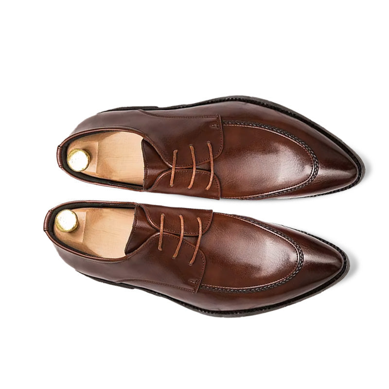Mocassins en cuir verni pour hommes, chaussures d'affaires décontractées, chaussures formelles pointues Oxfords, robe de mariée, chaussures de Rh, nouveau modèle de mode